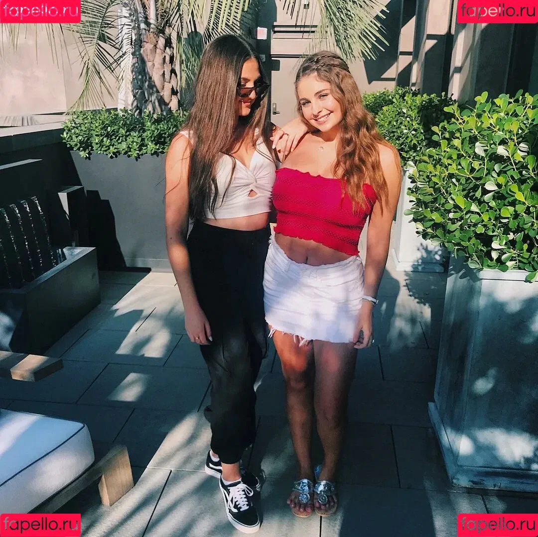 Corrina M Onlyfans Photo Gallery 