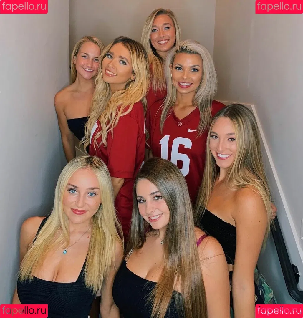 Corrina M Onlyfans Photo Gallery 