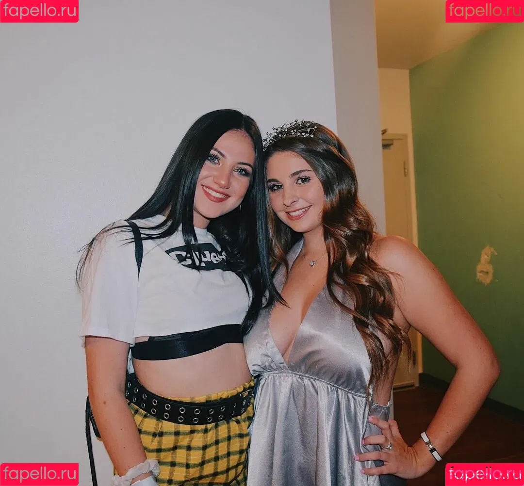 Corrina M Onlyfans Photo Gallery 