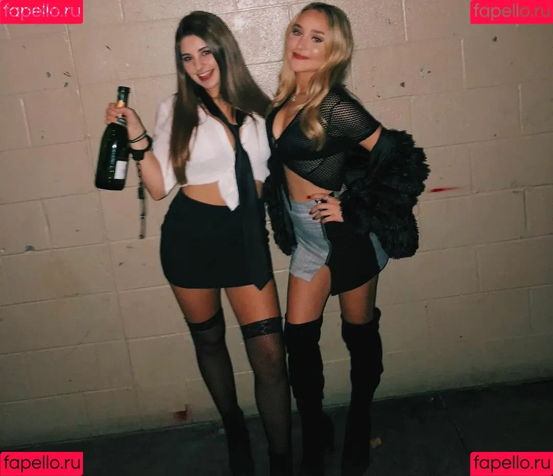 Corrina M Onlyfans Photo Gallery 