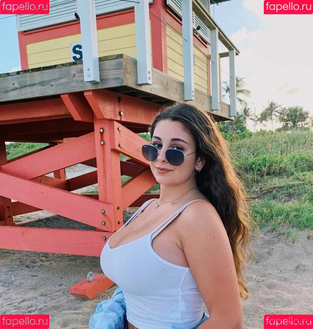 Corrina M Onlyfans Photo Gallery 