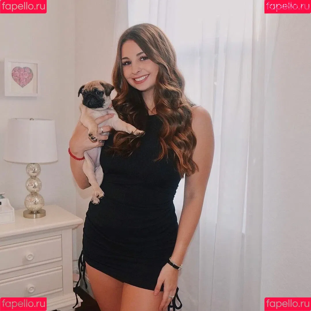 Corrina M Onlyfans Photo Gallery 