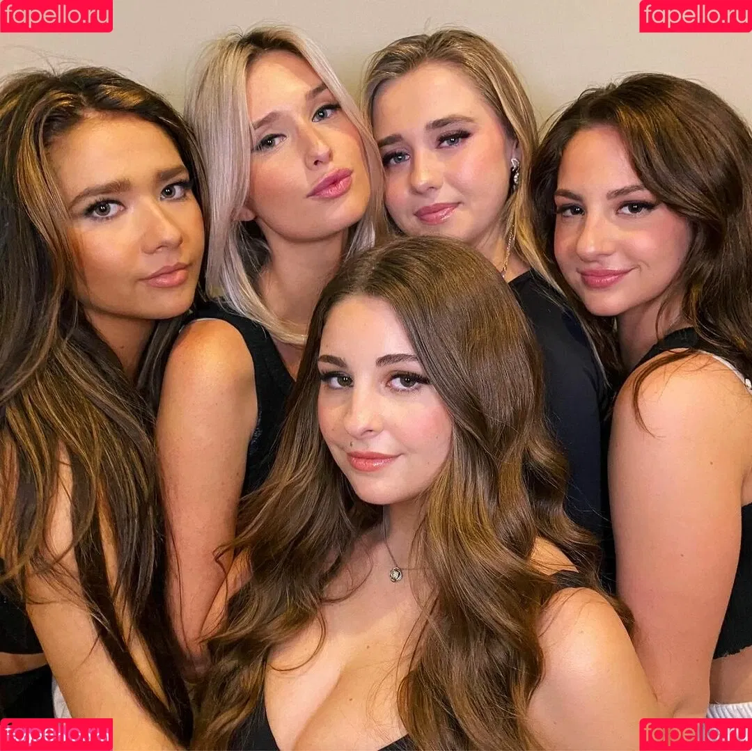 Corrina M Onlyfans Photo Gallery 