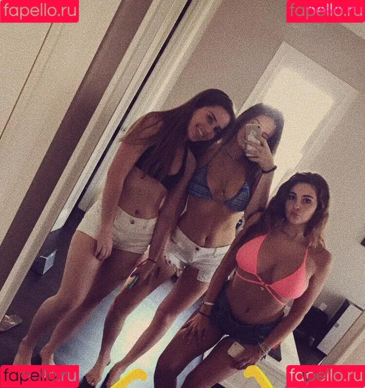 Corrina M Onlyfans Photo Gallery 
