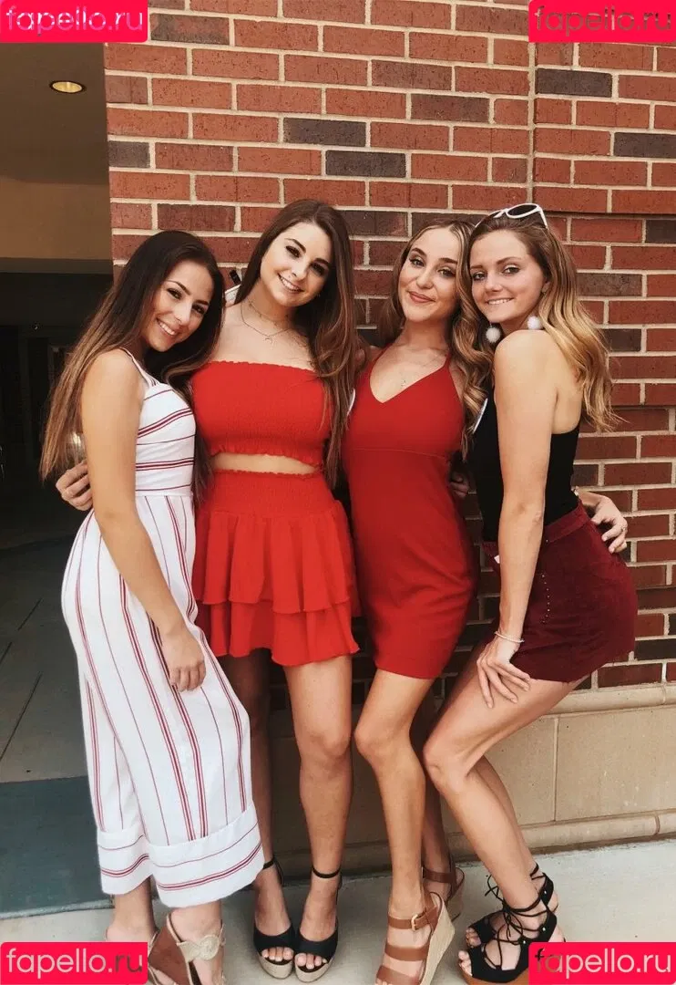 Corrina M Onlyfans Photo Gallery 