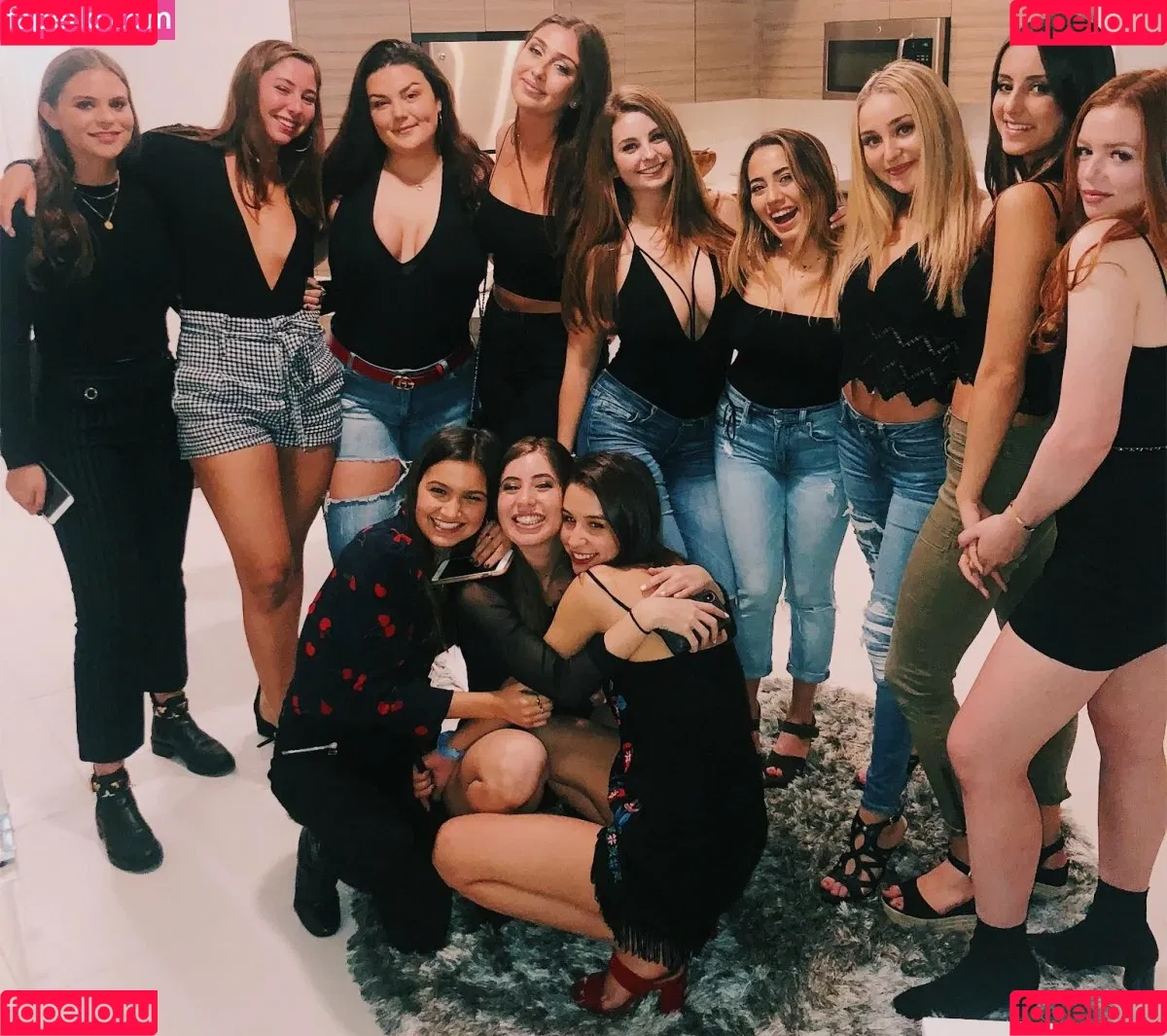 Corrina M Onlyfans Photo Gallery 