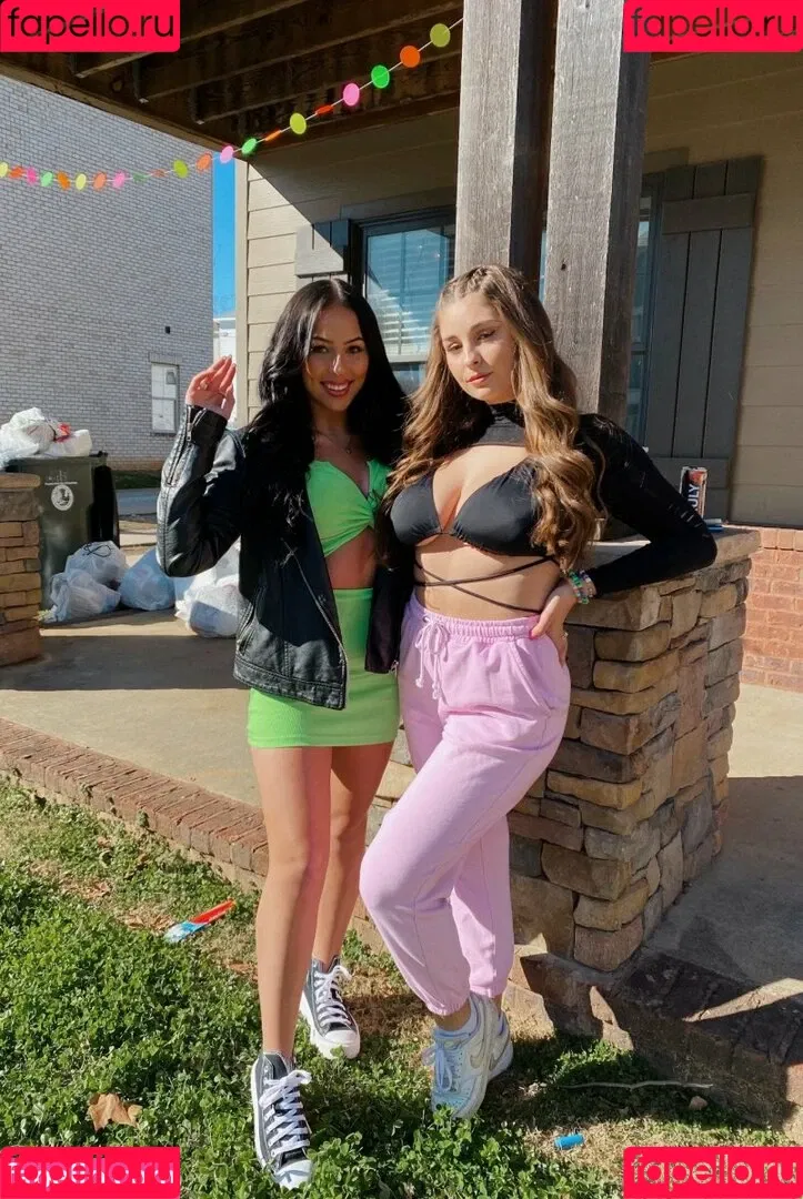 Corrina M Onlyfans Photo Gallery 