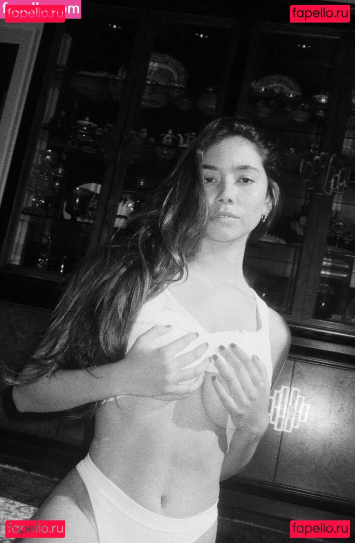 Desiree Flores Onlyfans Photo Gallery 