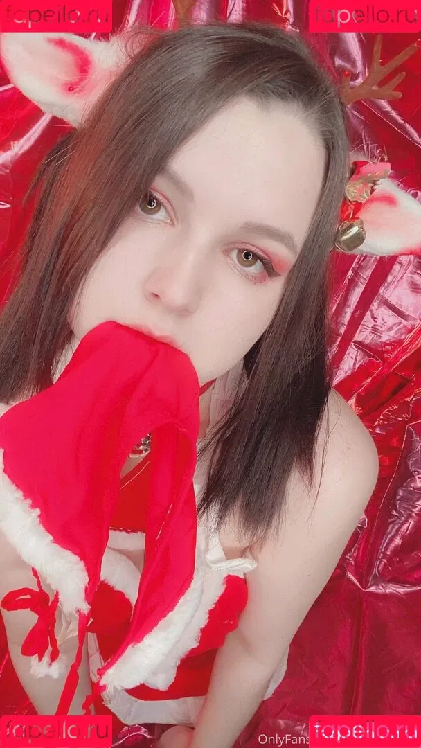 MintyMiyako Onlyfans Photo Gallery 