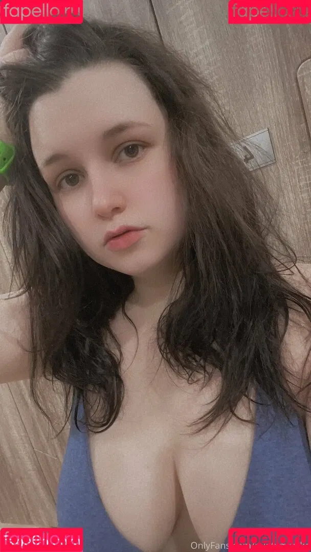 MintyMiyako Onlyfans Photo Gallery 