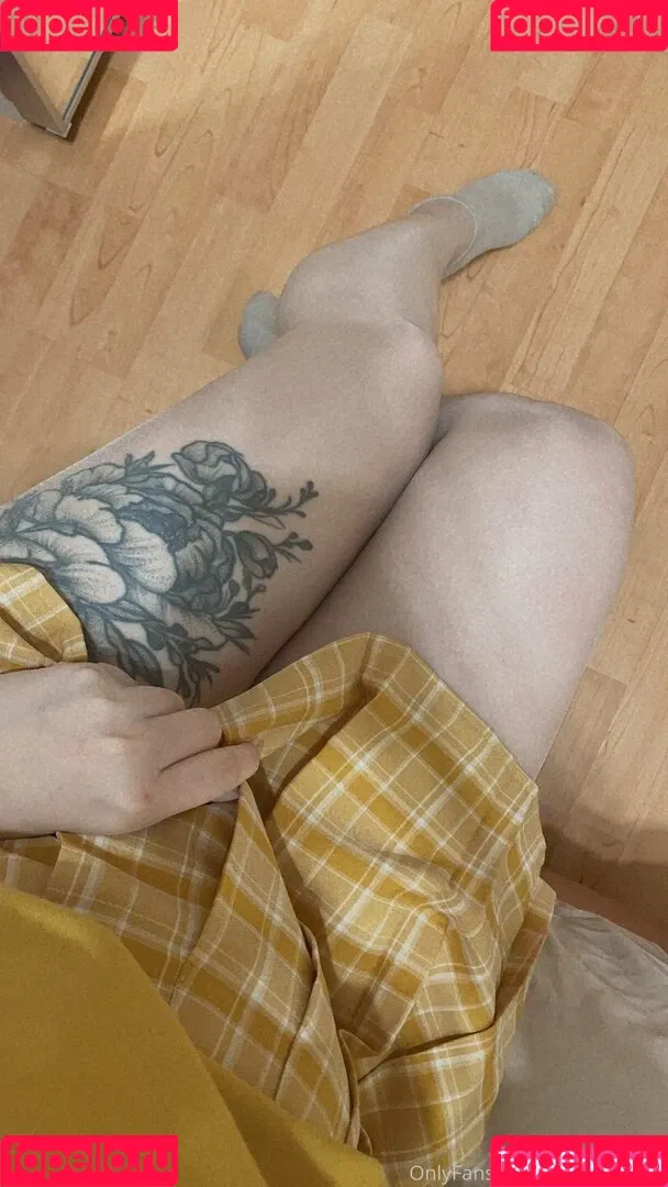 MintyMiyako Onlyfans Photo Gallery 