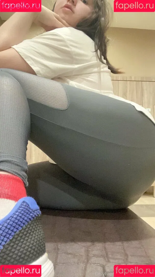 MintyMiyako Onlyfans Photo Gallery 