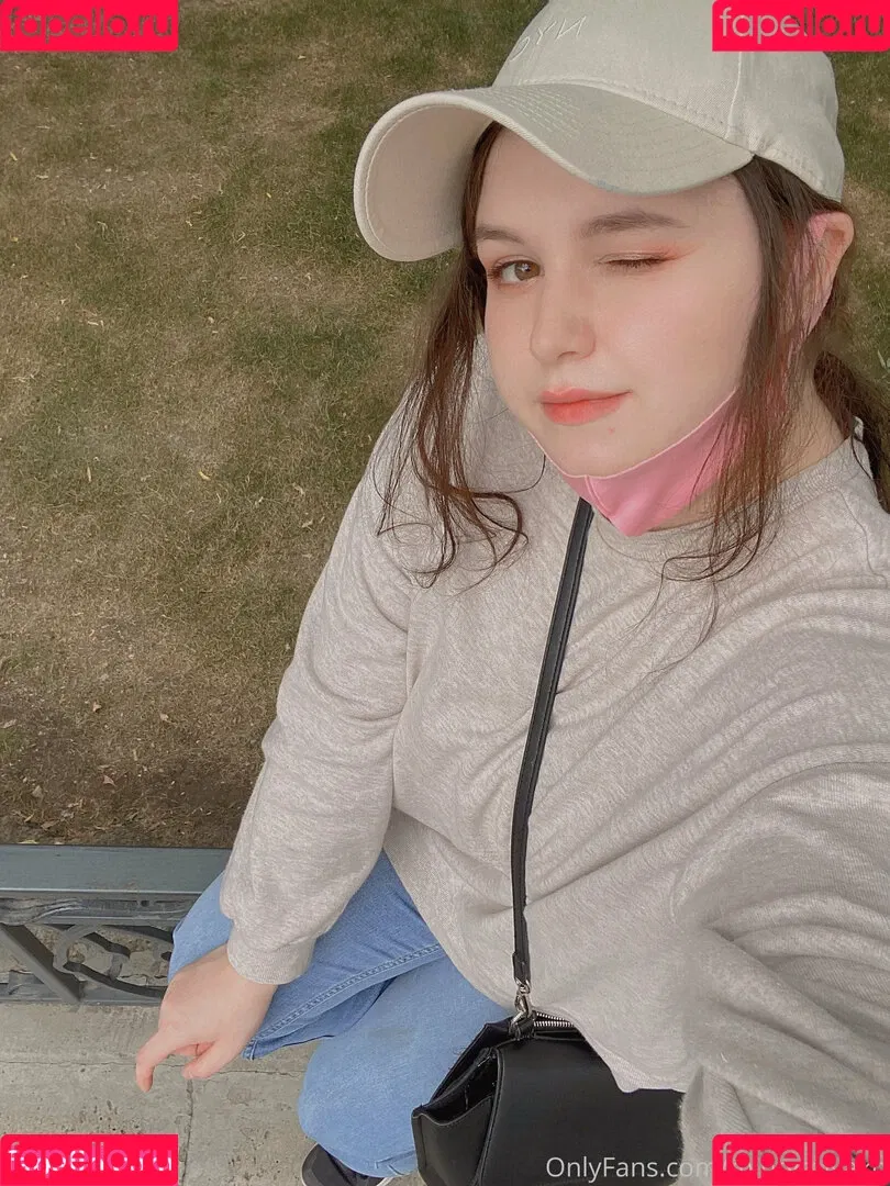 MintyMiyako Onlyfans Photo Gallery 