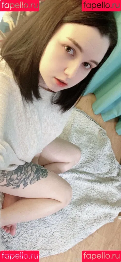 MintyMiyako Onlyfans Photo Gallery 