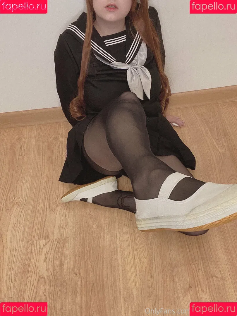 MintyMiyako Onlyfans Photo Gallery 