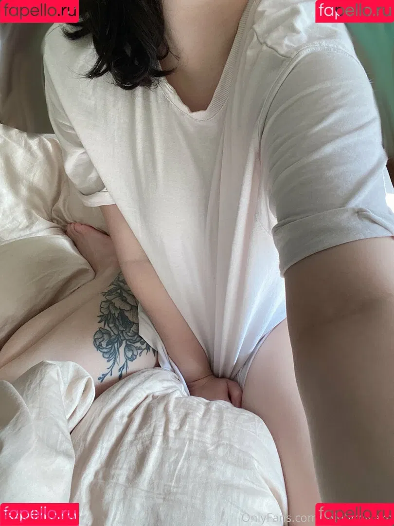 MintyMiyako Onlyfans Photo Gallery 