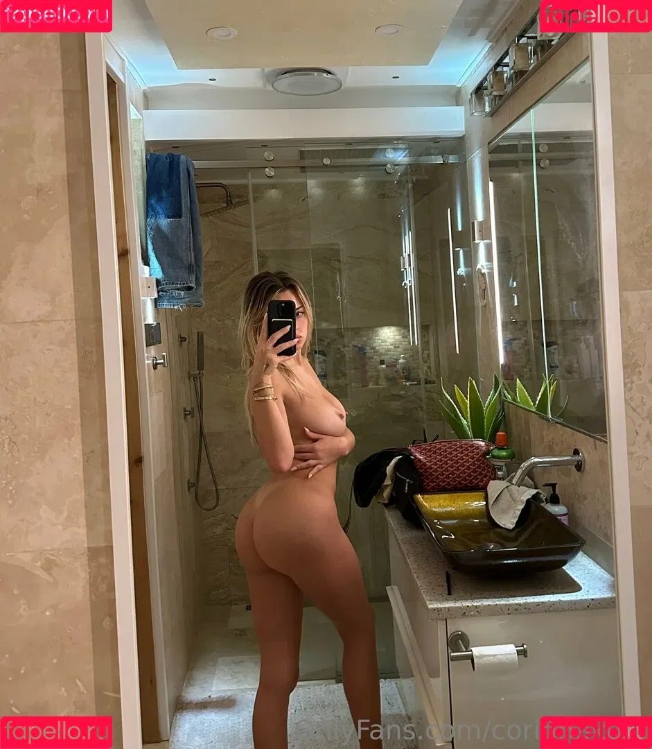 corinnakopf Onlyfans Photo Gallery 