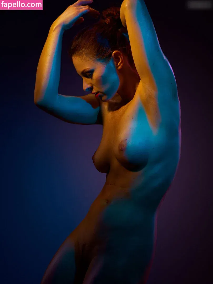 corinnakopf Onlyfans Photo Gallery 