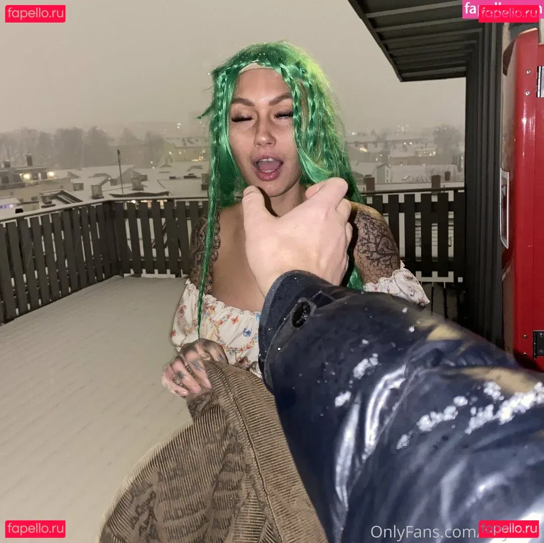 bbyekra Onlyfans Photo Gallery 