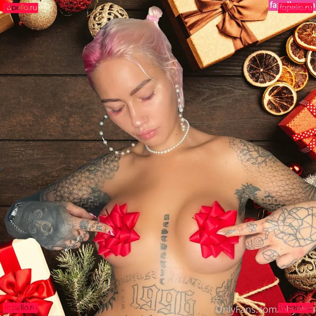 bbyekra Onlyfans Photo Gallery 