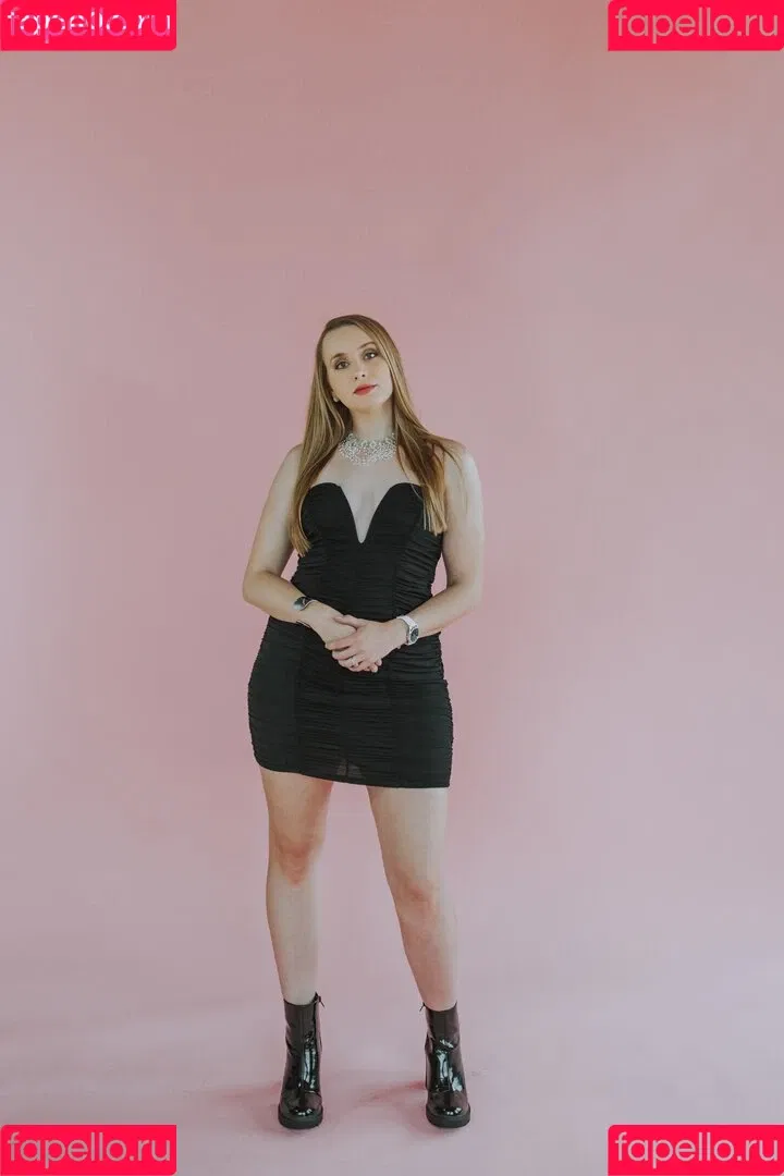 Alanis King Onlyfans Photo Gallery 