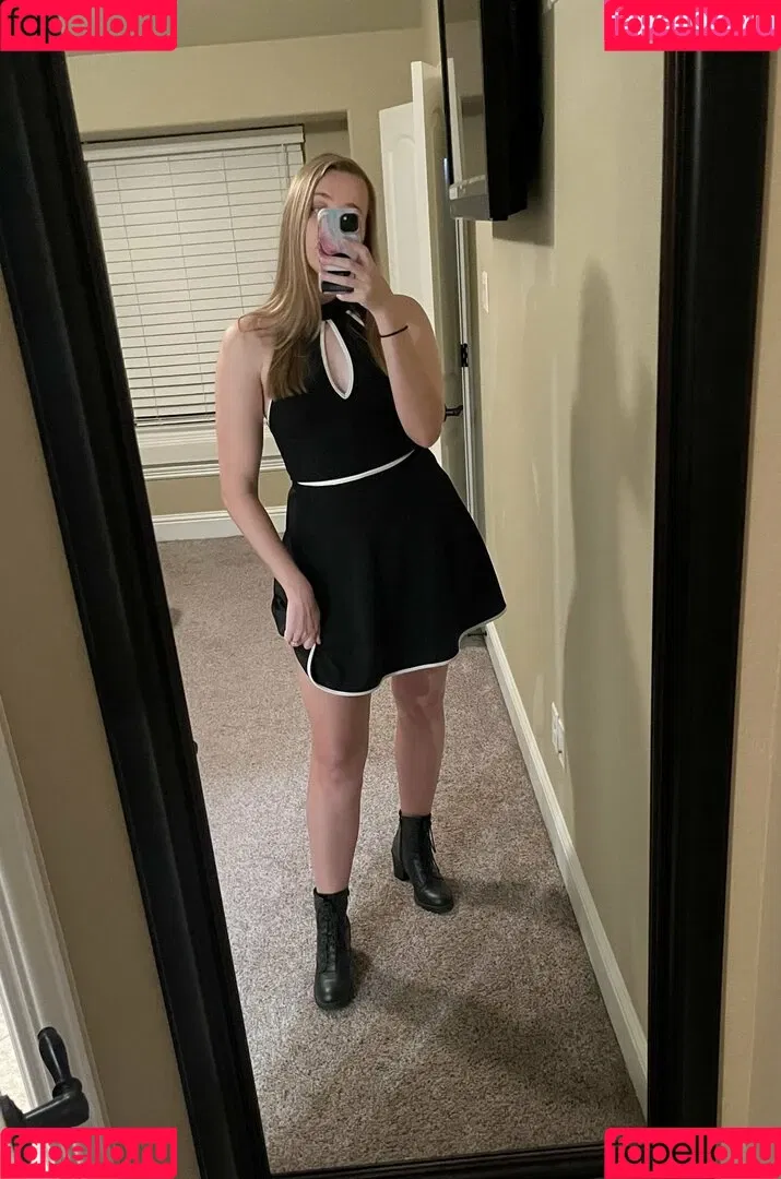 Alanis King Onlyfans Photo Gallery 