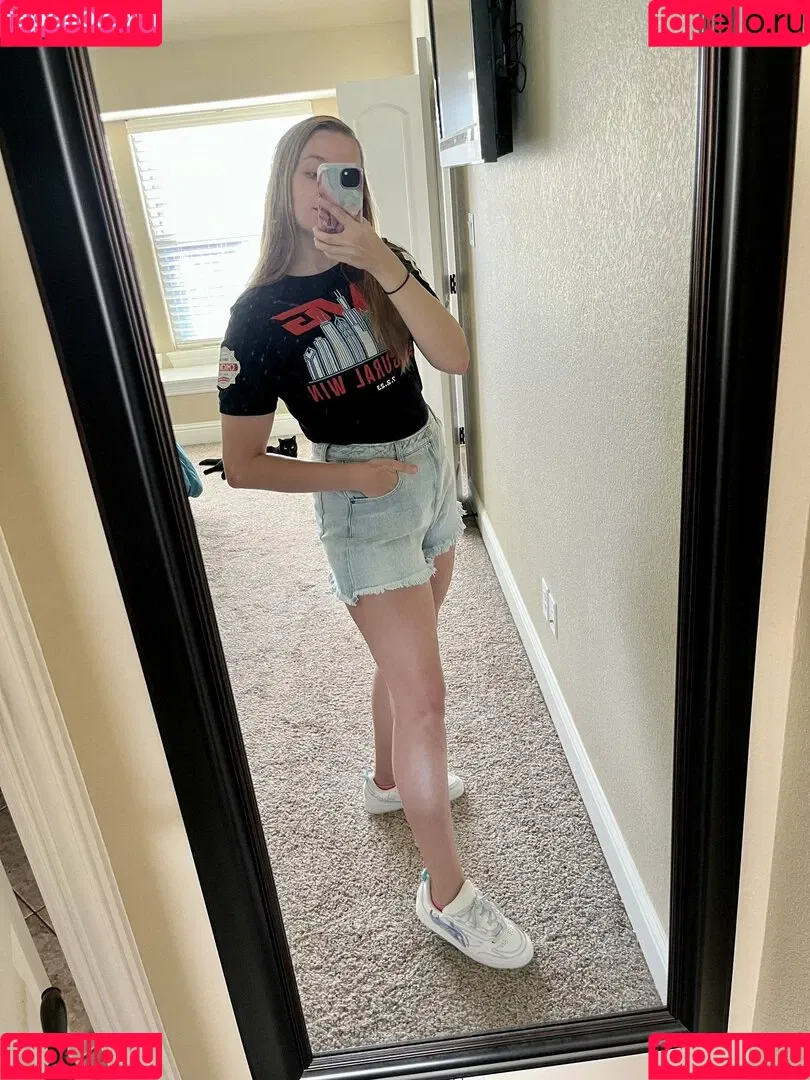 Alanis King Onlyfans Photo Gallery 