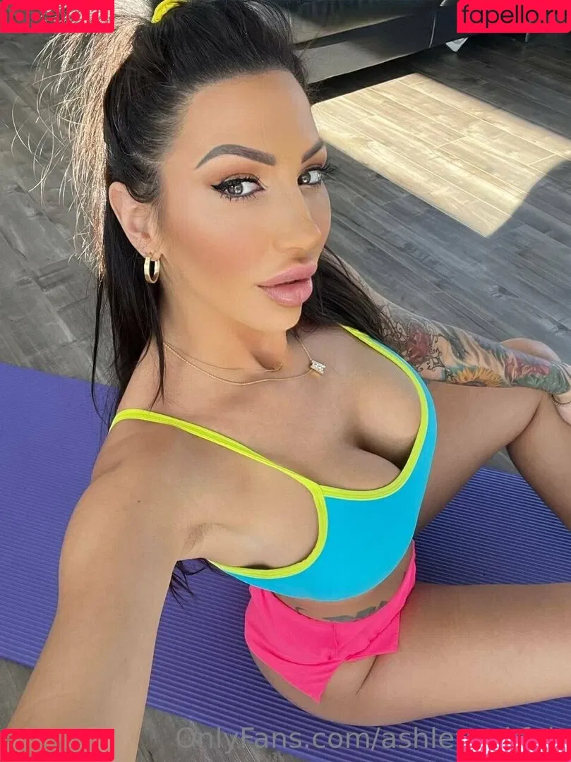 ashleysukfuk Onlyfans Photo Gallery 