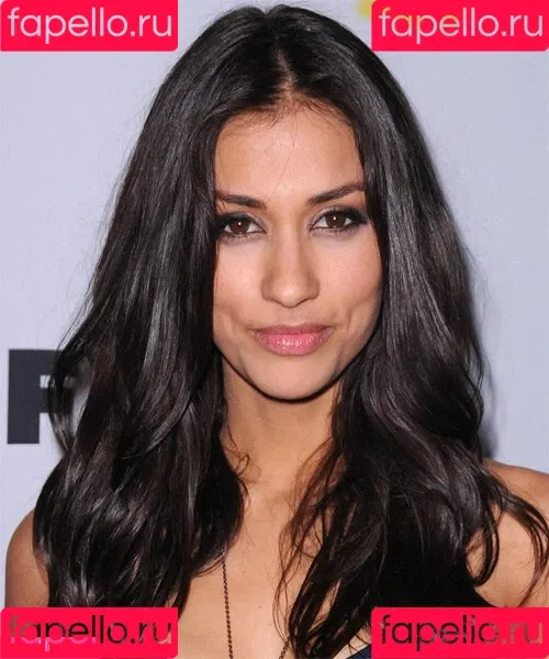 Janina Gavankar Onlyfans Photo Gallery 