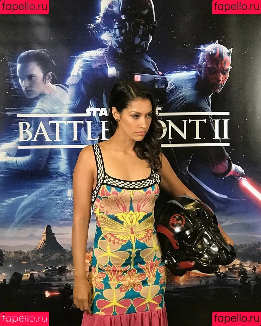 Janina Gavankar Onlyfans Photo Gallery 