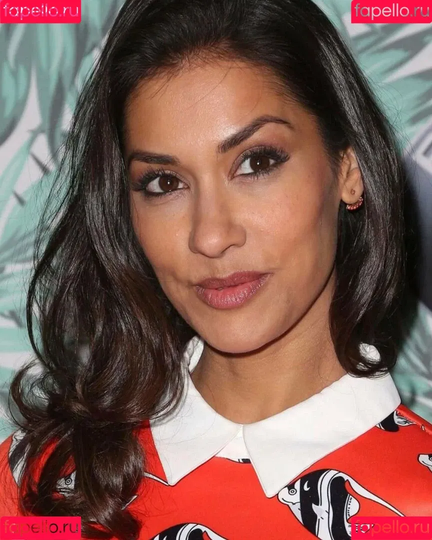 Janina Gavankar Onlyfans Photo Gallery 
