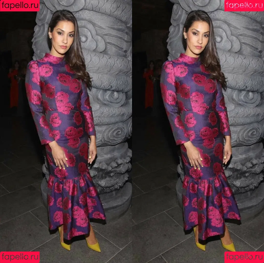 Janina Gavankar Onlyfans Photo Gallery 