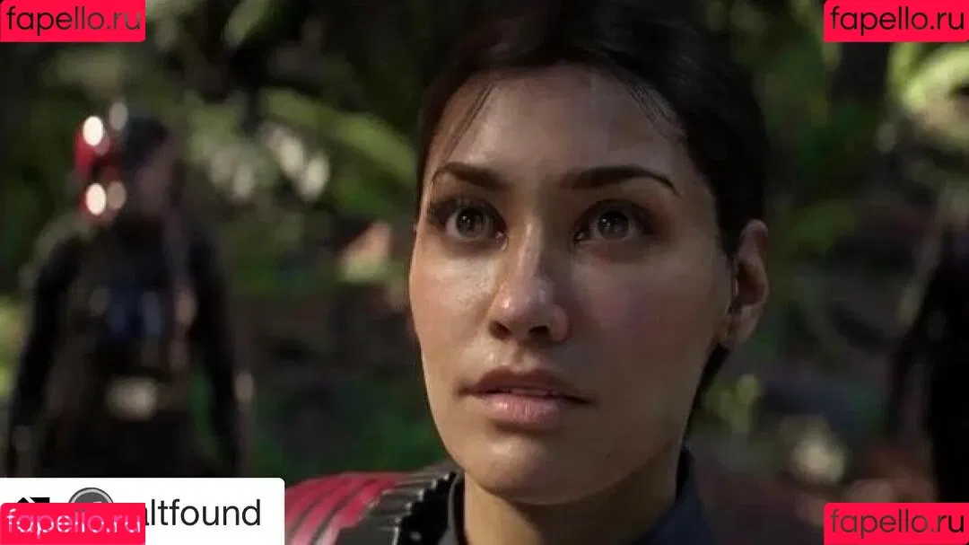 Janina Gavankar Onlyfans Photo Gallery 