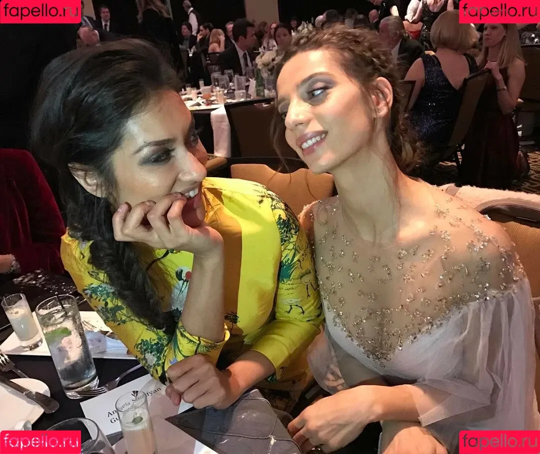 Janina Gavankar Onlyfans Photo Gallery 