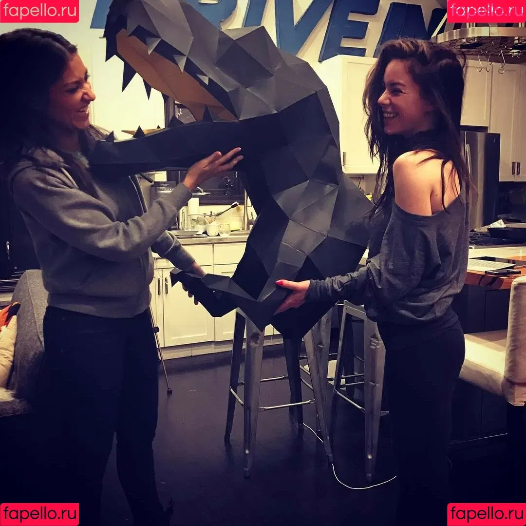 Janina Gavankar Onlyfans Photo Gallery 