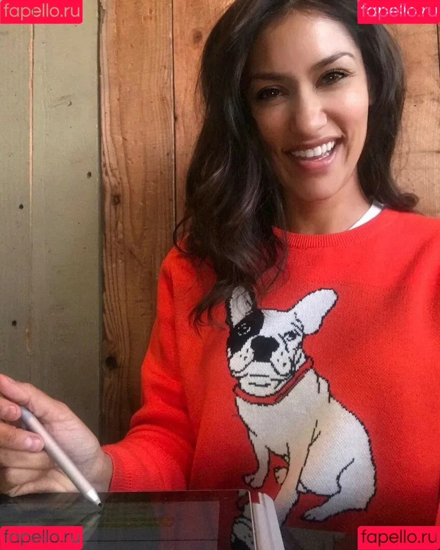 Janina Gavankar Onlyfans Photo Gallery 