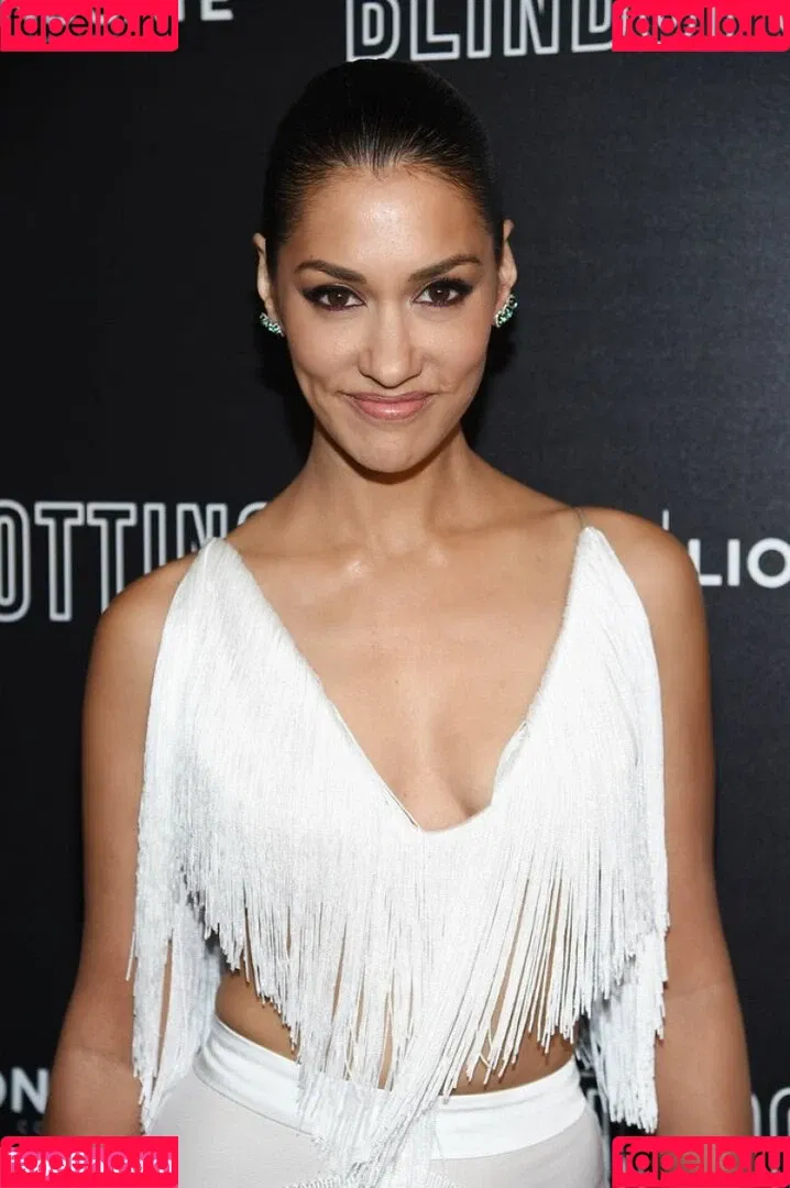 Janina Gavankar Onlyfans Photo Gallery 