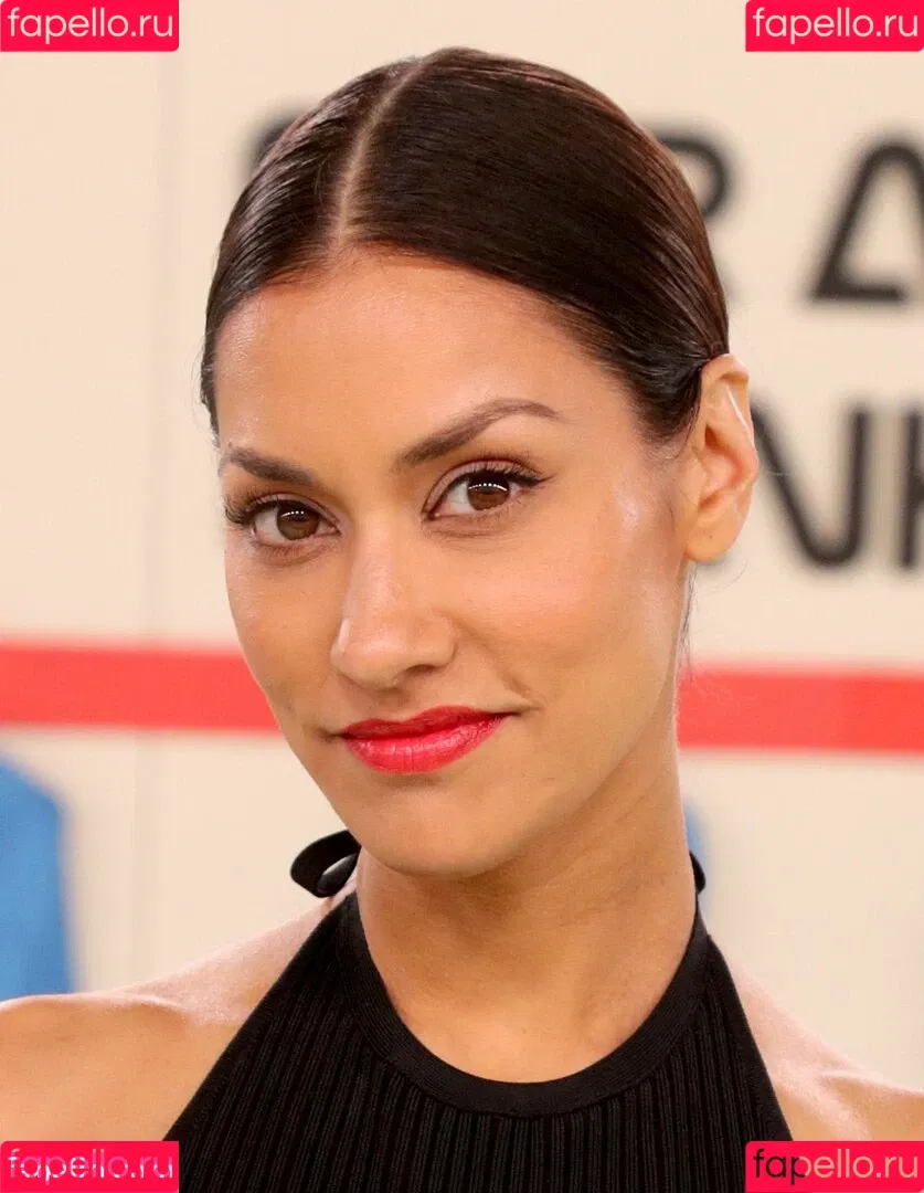 Janina Gavankar Onlyfans Photo Gallery 