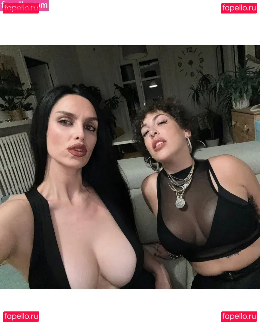 Castiza Vixens Onlyfans Photo Gallery 