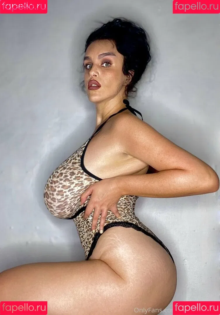 Castiza Vixens Onlyfans Photo Gallery 
