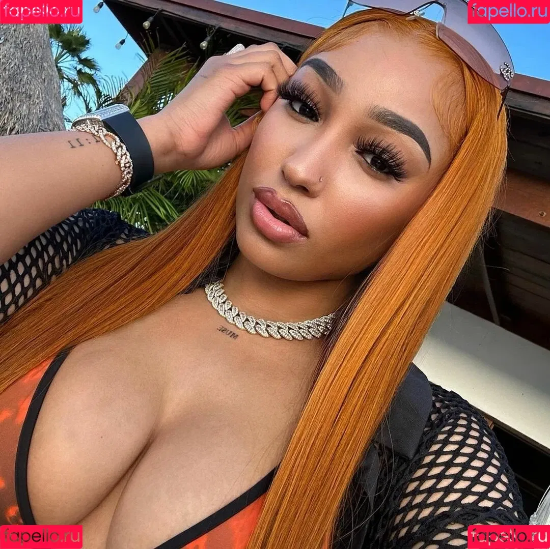 Ella Bandz Onlyfans Photo Gallery 