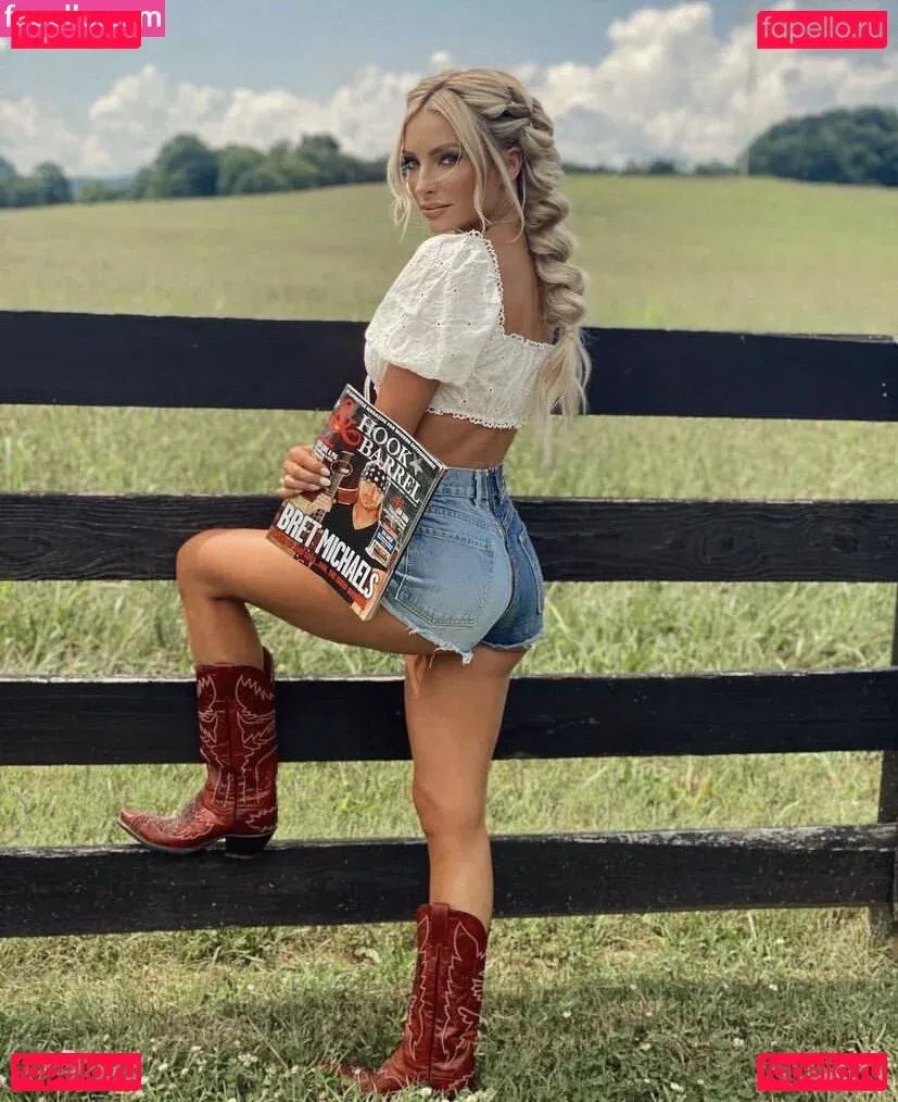 Holly Stocks Onlyfans Photo Gallery 