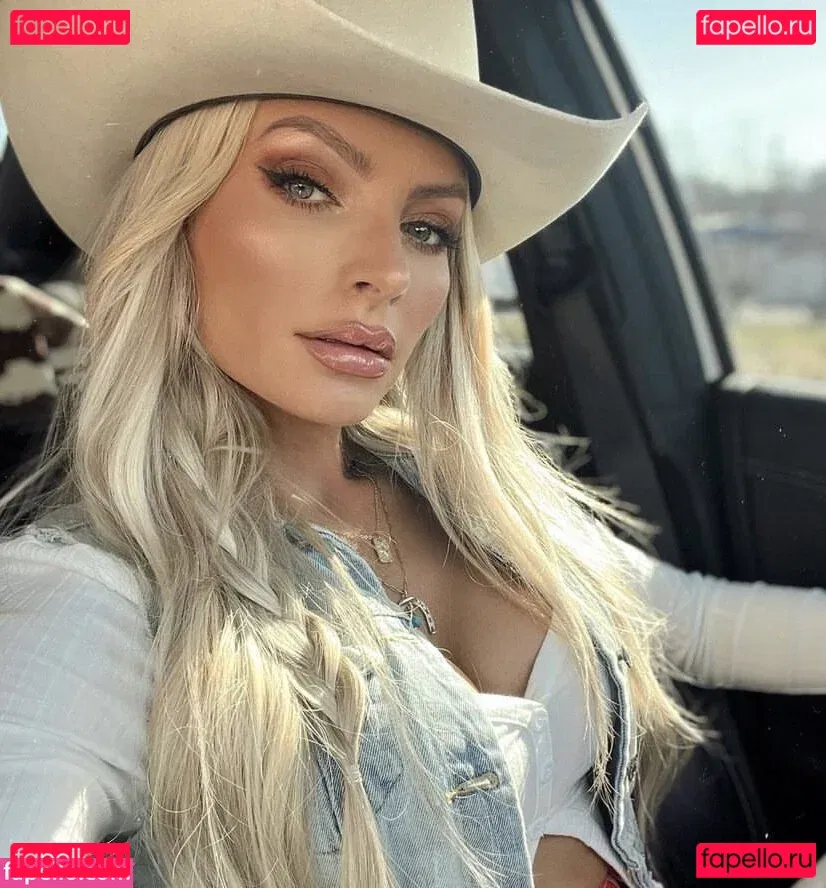 Holly Stocks Onlyfans Photo Gallery 