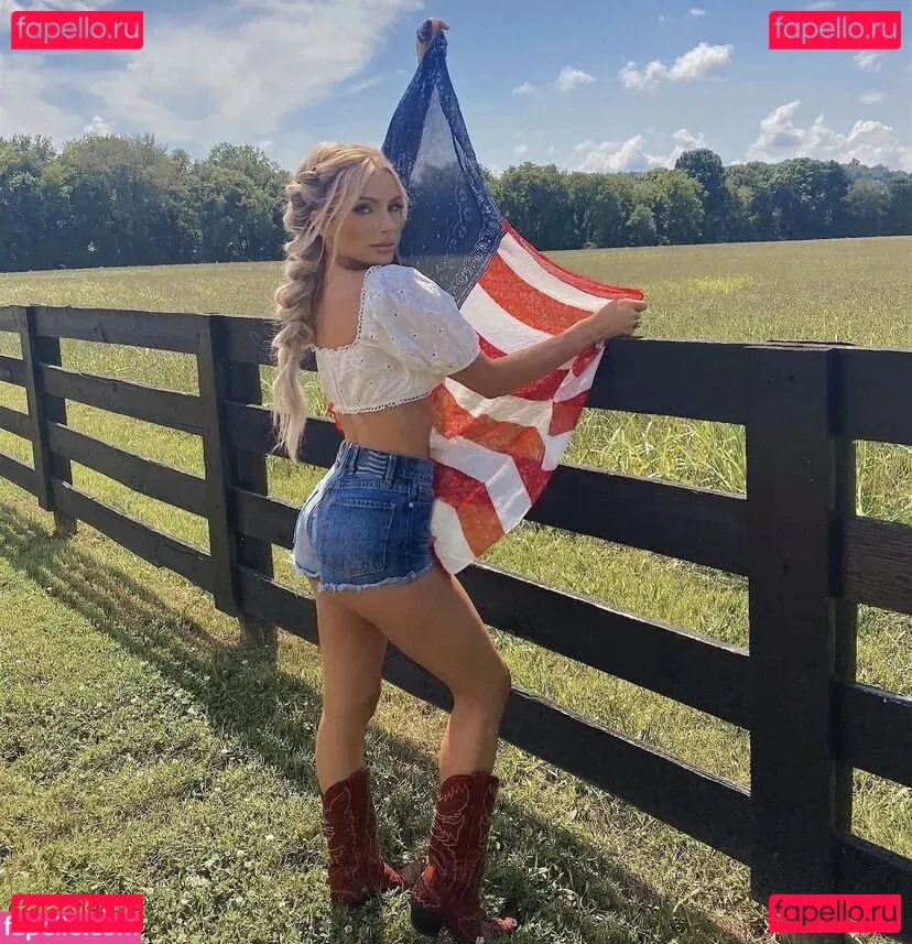 Holly Stocks Onlyfans Photo Gallery 