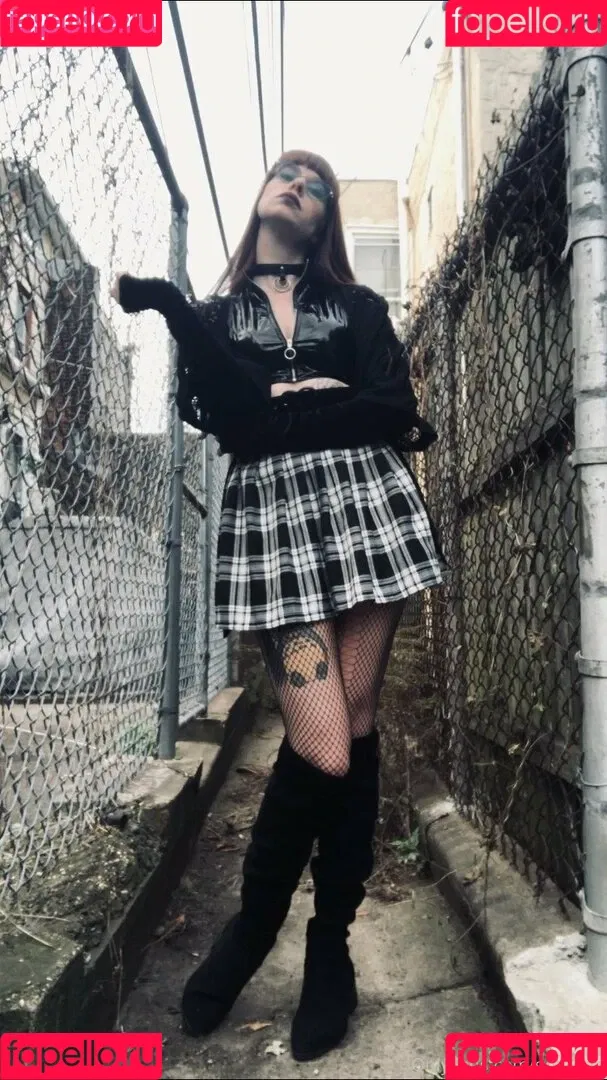 yubaba_yaga Onlyfans Photo Gallery 