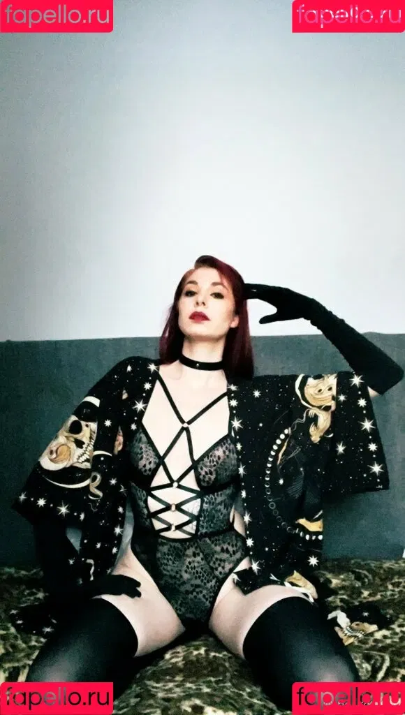 yubaba_yaga Onlyfans Photo Gallery 