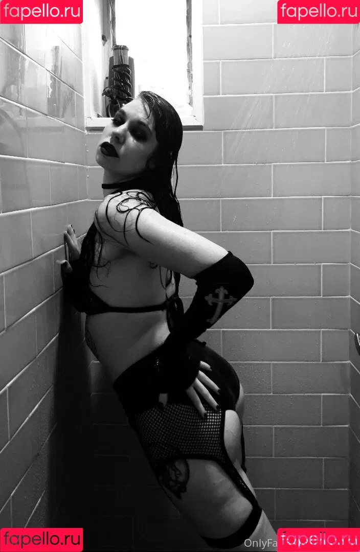 yubaba_yaga Onlyfans Photo Gallery 