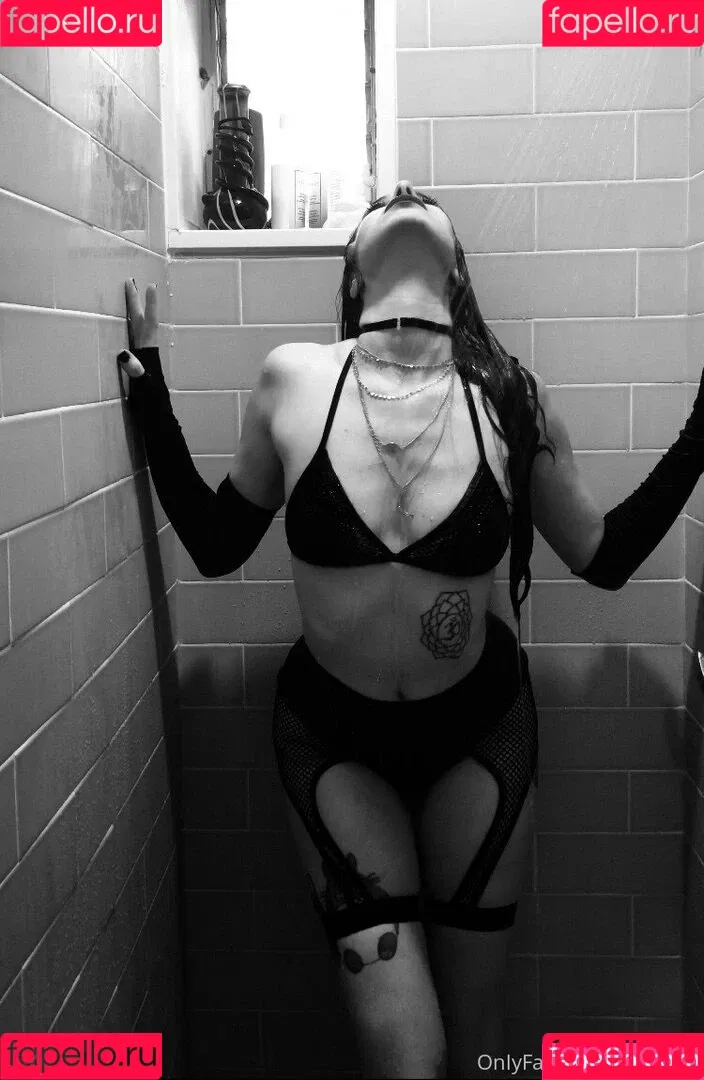 yubaba_yaga Onlyfans Photo Gallery 
