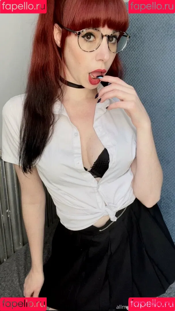 yubaba_yaga Onlyfans Photo Gallery 