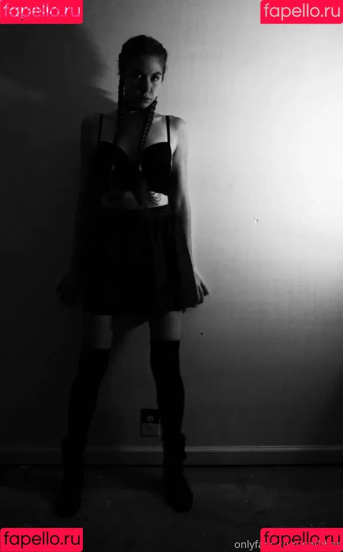 yubaba_yaga Onlyfans Photo Gallery 